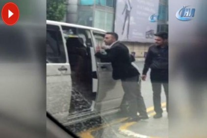 Atatürk Havalimanı&#8217;nda UBER sürücüsüne saldırı kamerada