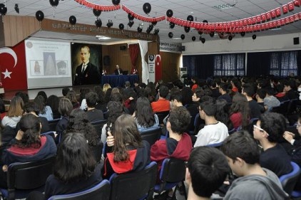 Atatürk ve gençlik söyleşisi düzenlendi