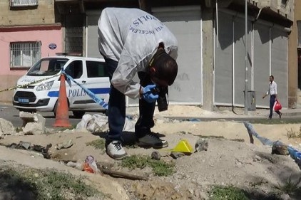 Atık su kanalında el bombası bulundu