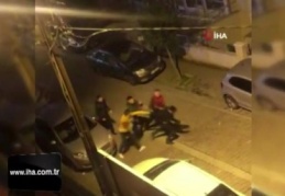 Avcılar'da sopalı, sandalyeli kavga kamerada