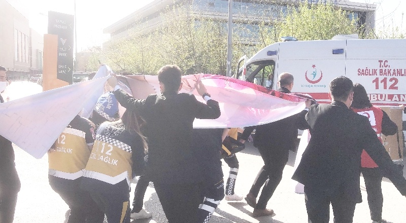 AVM'nin 3. katından düşen hamile kadın hayatını kaybetti