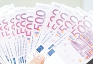 Avro, 10 TL'nin altını gördü!