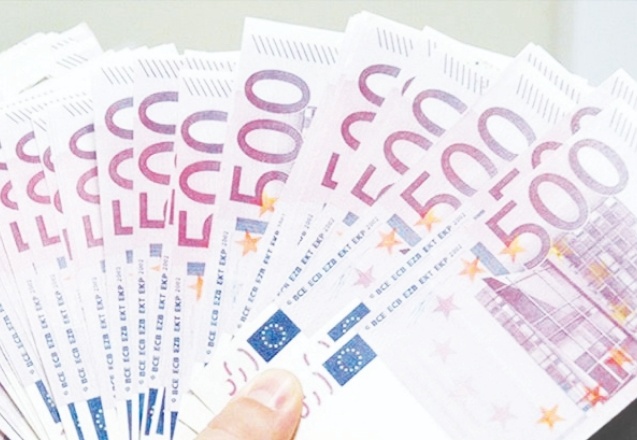 Avro, 10 TL'nin altını gördü!