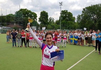 Avrupa hokey gol kraliçesi Nurhan Çınar 