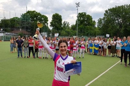 Avrupa hokey gol kraliçesi Nurhan Çınar 