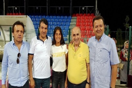 Avrupa Hokey Şampiyonası Gol Kraliçesi Gaziantepli Yeter Çelik