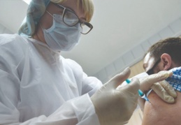 Avrupa İlaç Ajansı, 3. doz aşıya onay verdi; altı ay sonra uygulanabilir