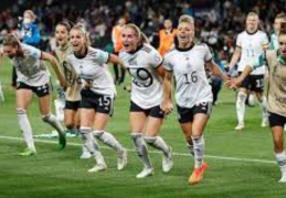 Avrupa Kadınlar Futbol Şampiyonası'nda finalin adı belli oldu!
