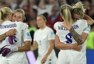 Avrupa Kadınlar Futbol Şampiyonası'nda ilk finalist İngiltere