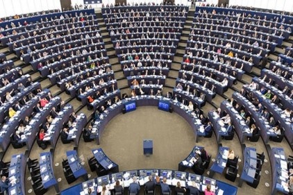 Avrupa Parlamentosu seçimleri için sandık başına gittiler