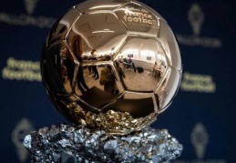 Avrupa yılın futbolcusu ödülü olarak bilinen Ballon d'Or bu yıl hiçbir futbola verilmeyecek