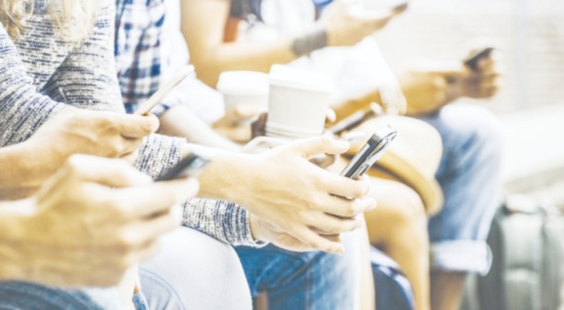 Avrupa’da insanların online mecralarda en çok ne şekilde zaman geçirdiği belli oldu