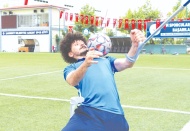 Avrupa'nın en büyük kupasını kazanmanın sevincini yaşadı