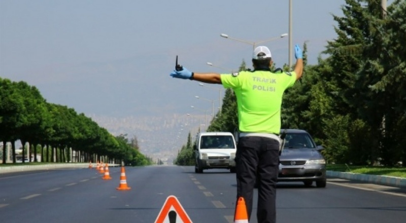 Avrupa’ya uyum için Karayolları işaretlerinde değişiklik yapılacak