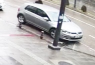 Avukatın aracına giren hırsız ruhsatlı tabancayı çaldı