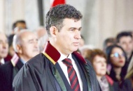 Avukatlardan Feyzioğlu’na ‘Arkanı dön ve çık’