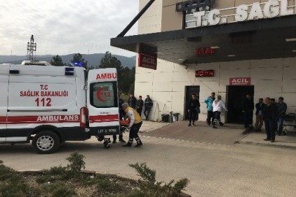 Ayağı takılarak dereye düşen çocuk boğuldu 