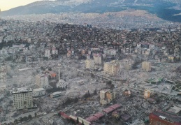 "Ayakta kalabilen binaların başarısından öğreneceklerimiz de çöken binalar kadar önemli"