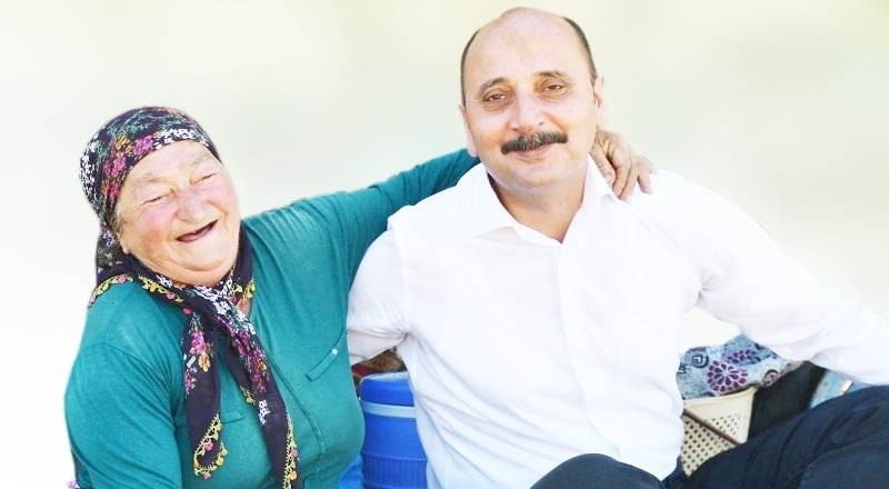 Aydınlık geleceğimiz için eğitimli, açık fikirli, düşünen, sorgulayan kadınlar olmalı