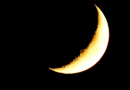 Ayın ‘Hilal’ hali hayran bıraktı