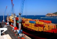 Aylık ihracat ilk defa 15 milyar doları aştı 