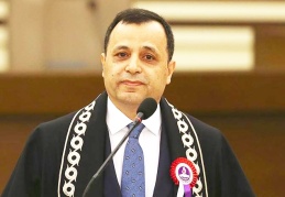 AYM kararlarının uygulanmaması, Anayasa'yı tamamen anlamsız ve işlevsiz hale getirebilir