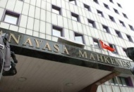 AYM, Türkiye’yi sarsan siyasi savaşın son cephesi