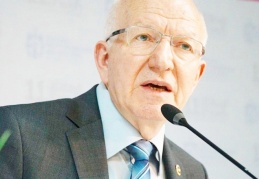 AYM'nin varlığını sorgulamak son derece tehlikeli