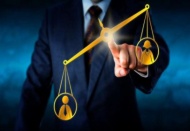 Aynı işi yapan kadınlar 80 TL, erkekler 100 TL kazanıyor!