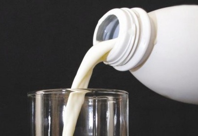 Az yağlı süt, inmeye karşı koruyor