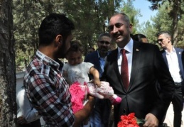 Baba ocağındaydı