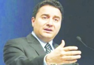 Babacan askerliğin bitmesini bekliyor