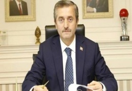 “Babalarımız, toplumu var eden aile yapısının temel direğidir”