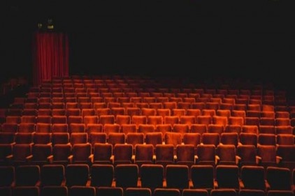 BAE, suudi Arabistan&#8217;da sinema işletecek