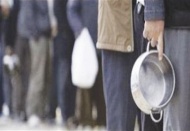 Bağ budama sezonu yoksula yarıyor