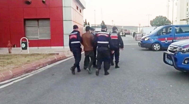 Bağ evinden hırsızlık yapanlar yakalandı