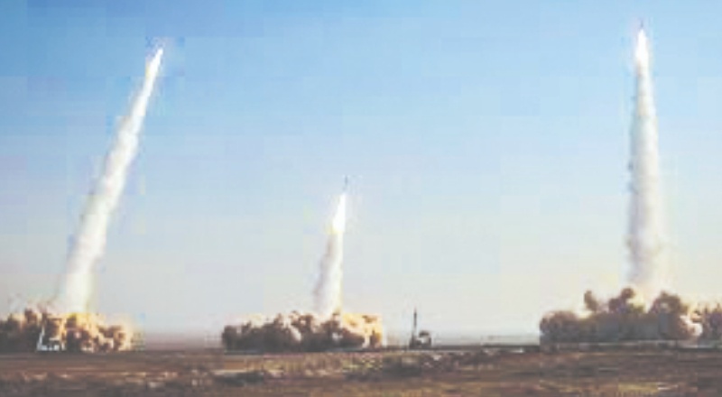 Bağdat'ta ABD Büyükelçiliği'nin bulunduğu Yeşil Bölge'ye füze atıldı