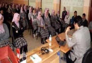 Bağımlılarla değil bağımlılıkla mücadele ediliyor
