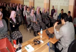 Bağımlılarla değil bağımlılıkla mücadele ediliyor 