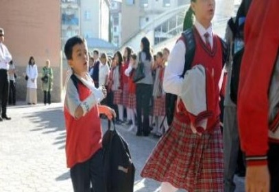 Bağış alan okulların başı dertte