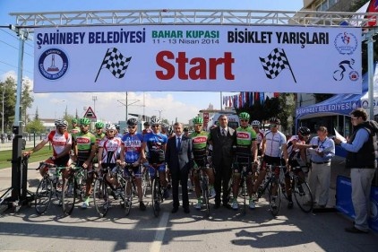 Bahar Kupası&#8217; bisiklet yarışları start aldı