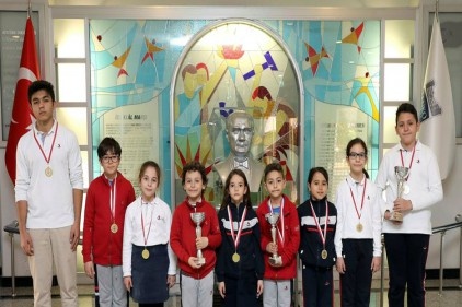 Bahar Satranç Turnuvası&#8221;nda çeşitli dereceler elde ettiler