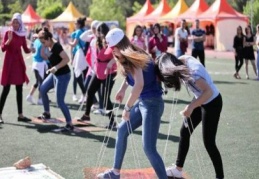 Bahar şenliklere kampüsü hareketlendirdi