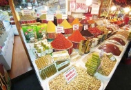 Baharatçılar site kuruyor