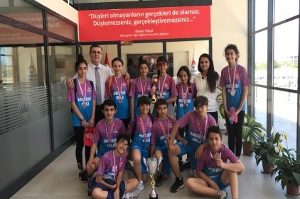 Bahçeşehir Koleji atletizmde il birincisi oldu 