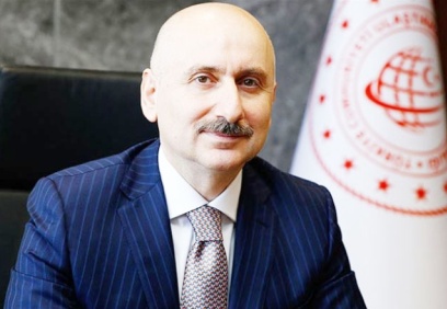 Bakan Karaismailoğlu: Otobüs fiyatı, uçak biletine yaklaştı