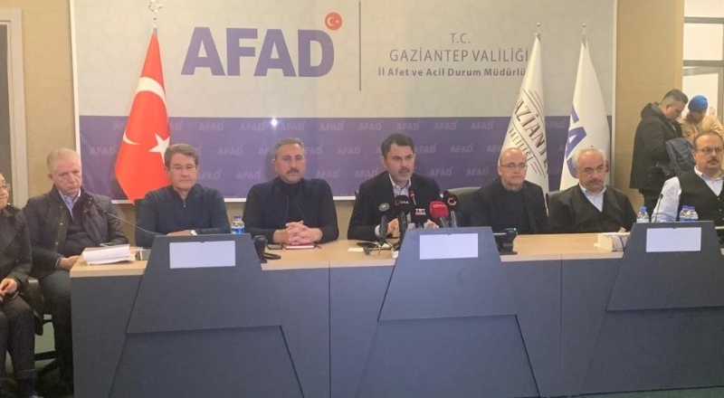 Bakan Kurum depremle ilgili son bilgileri paylaştı: “10 ilde 307 bin 763 bina incelendi”