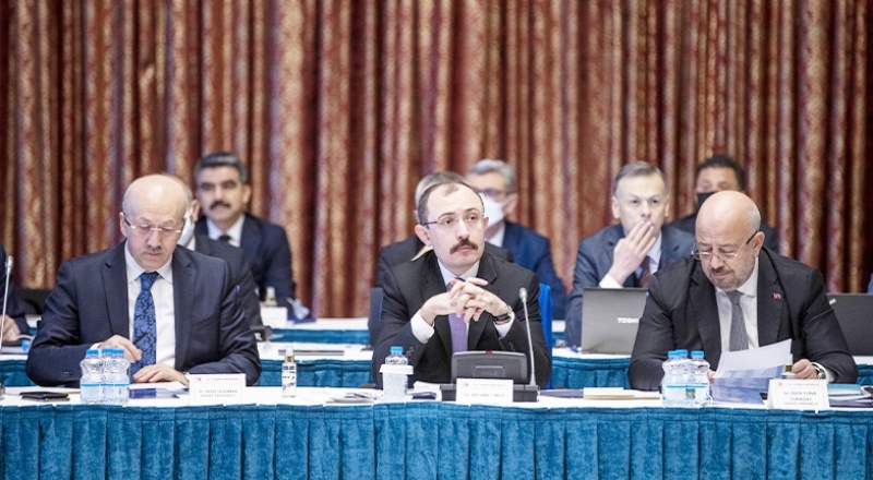 Bakan Muş: Yıl sonunda OVP hedefi olan 21 milyar dolardan daha düşük cari açık vereceğiz