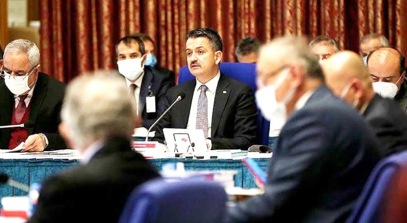 Bakan Pakdemirli'den, ‘rüşvet’ iddialarına yanıt: Herkese sahip çıkamam