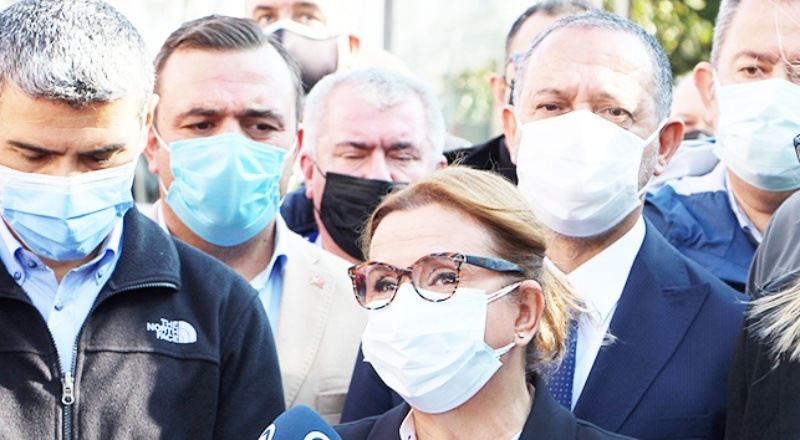 Bakan Pekcan: 'Esnafın borçlarını 1 yıl daha erteleyeceğiz'